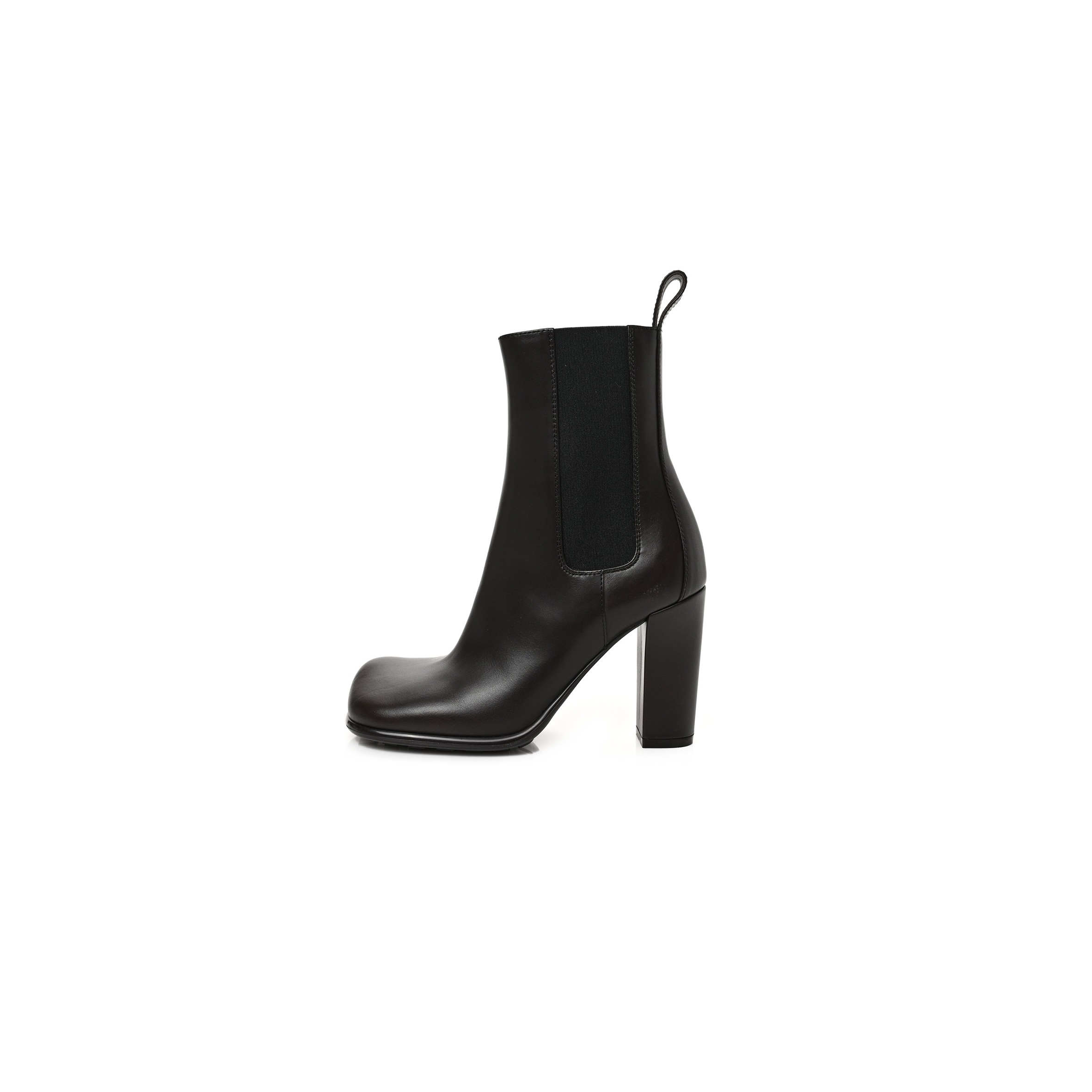 Bo*te*ga ve*ne*ta calfskin storm chelsea boots 35 fondant