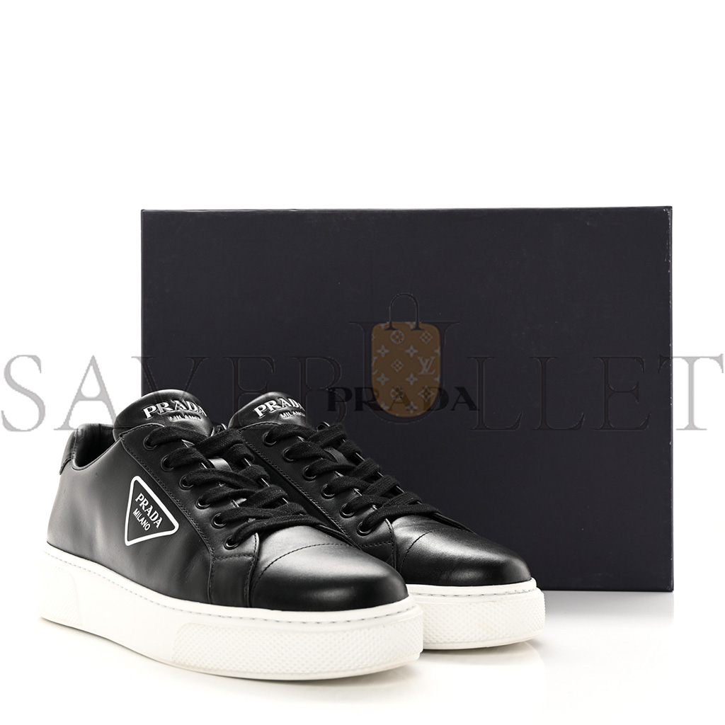 Pra*a vitello soft triangle logo low top 45mm sneakers 40 black white