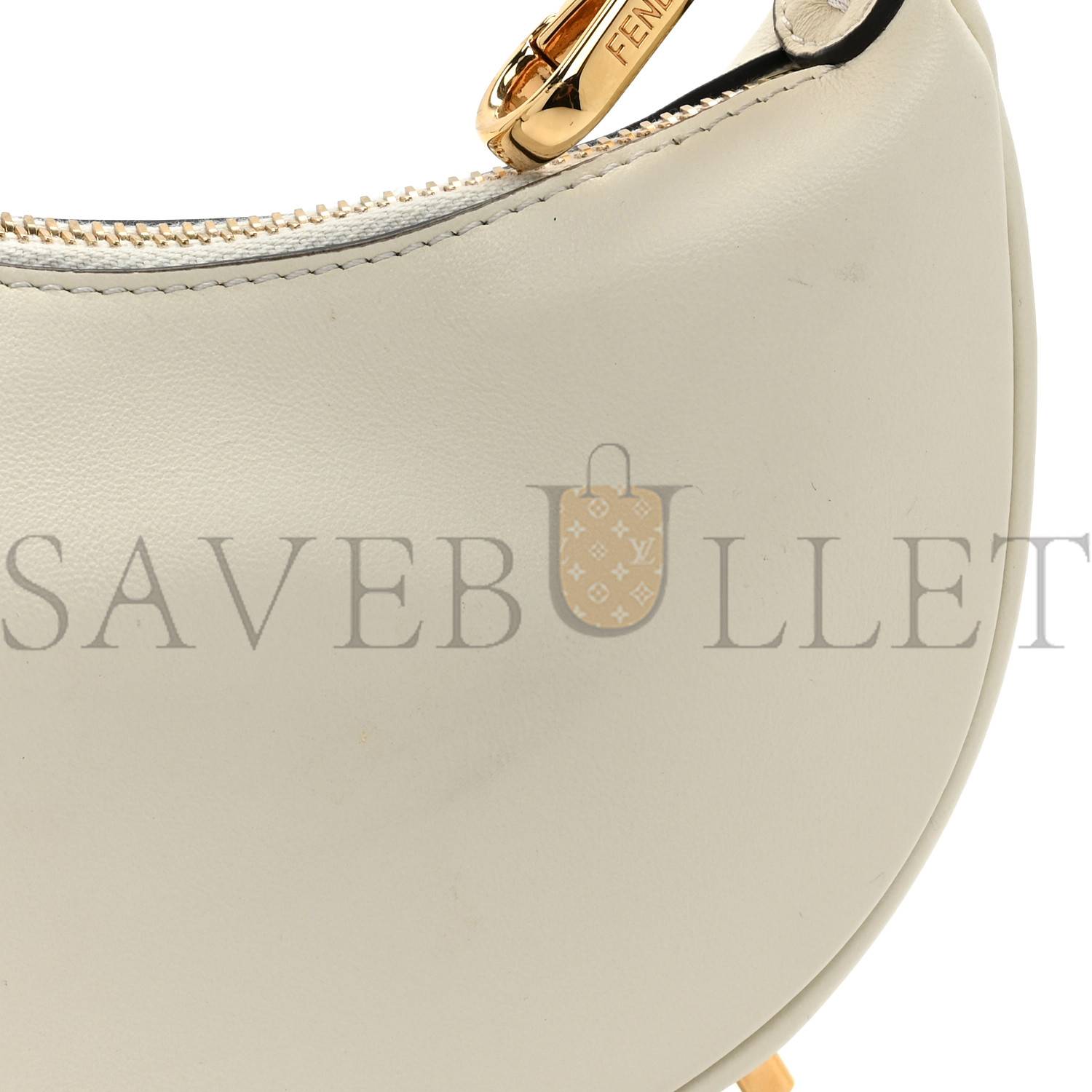 F**di vitello grace matte nano F**digraphy hobo charm white ice (15*11*5cm)