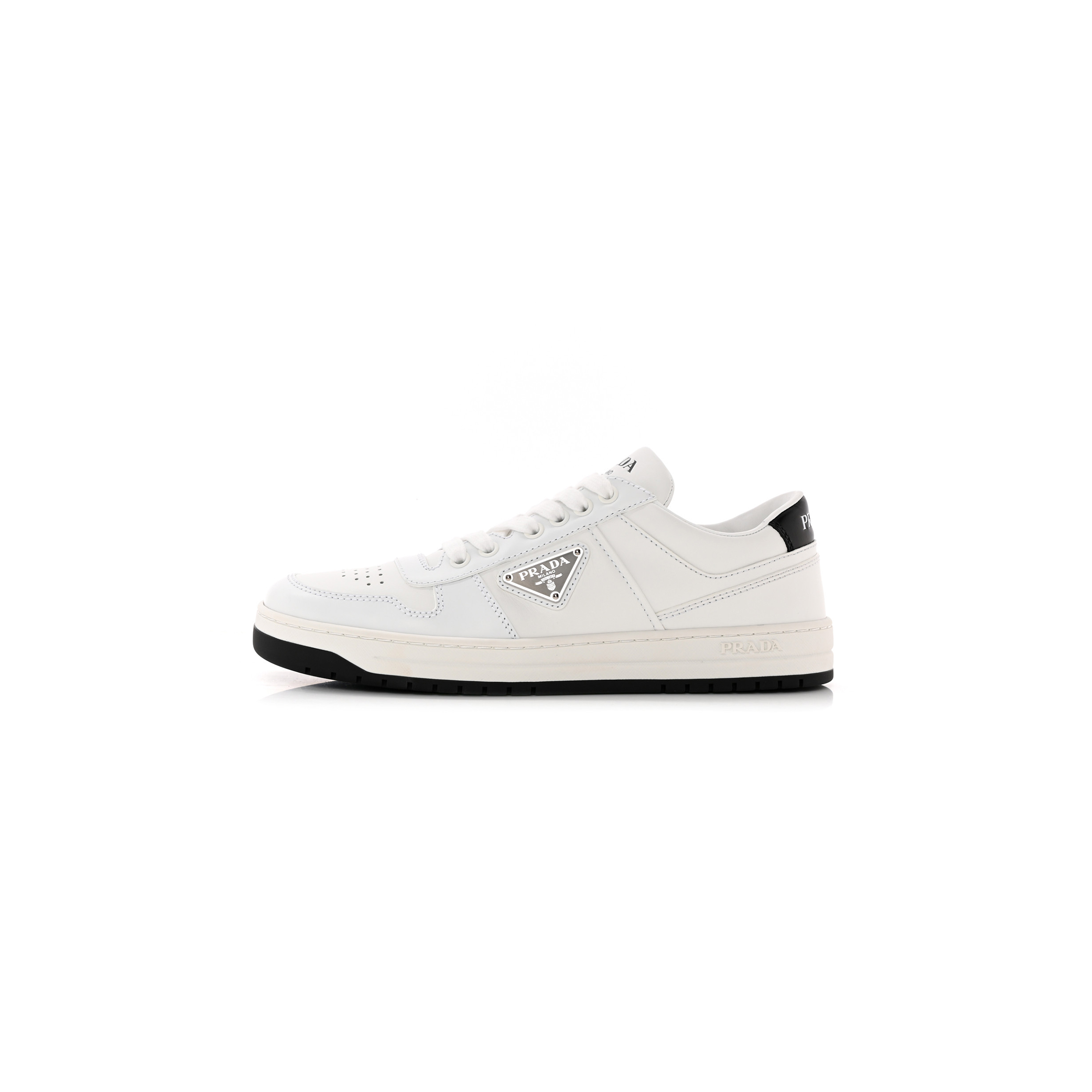 Pra*a vitello rois metal triangle logo womens downtown low top 30mm sneakers 39.5 white black