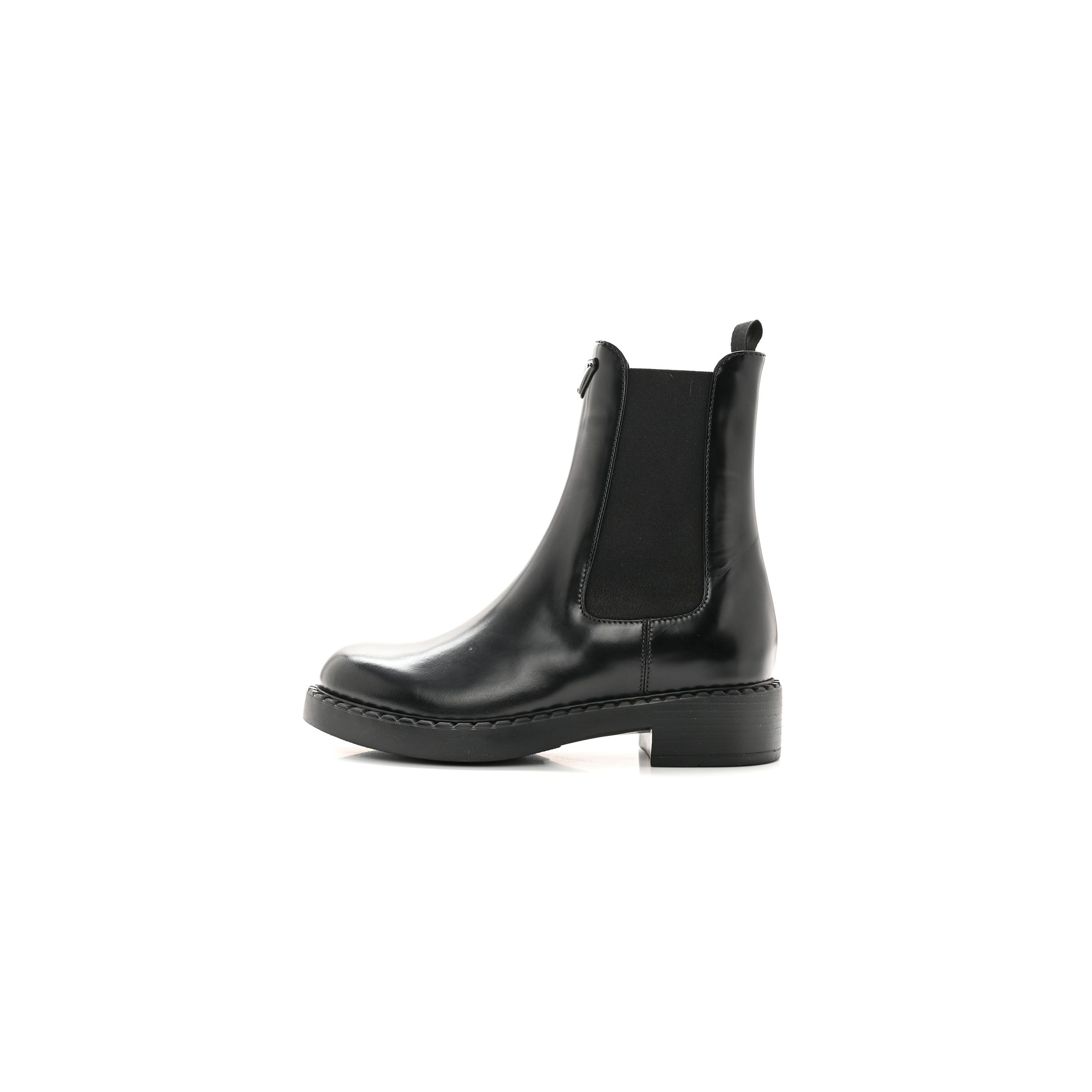 Pra*a spazzolato metal triangle logo 50mm chelsea boots 38 black